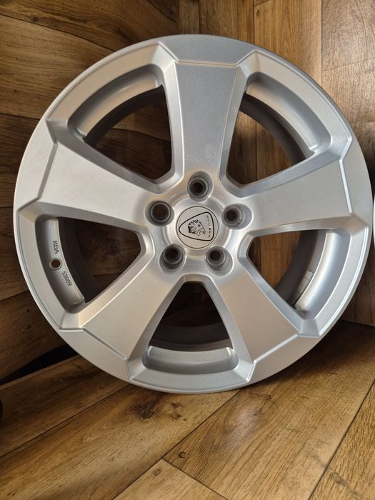 Felgi Aluett 17cali 5x108 et45 j7 stan bdb