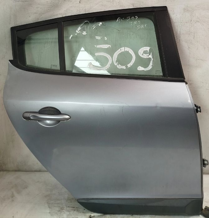 Porta trás direita RENAULT Megane III (BZ0_)
