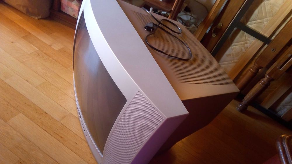 Televisão Cinzenta Sanyo