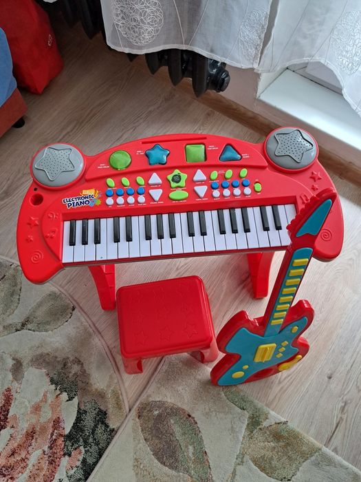Pianino oraz gitara