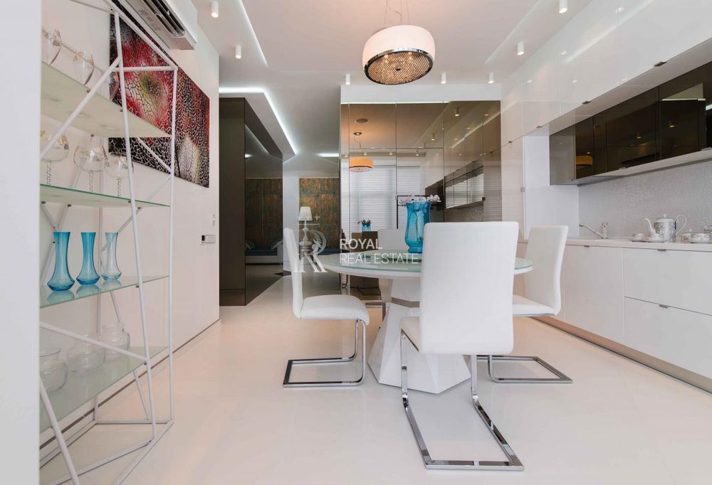 Продаж Квартира Печерський ЖК «Новопечерські Липки» 3 кімнати 150 м² Генератор Панорамні вікна Ремонт - Більше