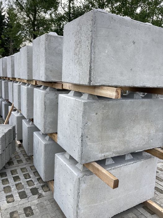 Klocki betonowe mur betonowy mur oporowy bloki betonowe