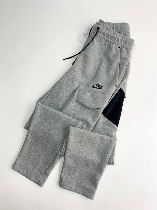 Оригінал! Штани Nike Tech Fleece Cargo (сірі) (M) Нові з бірками!