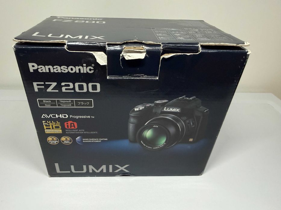Panasonic Lumix FZ200