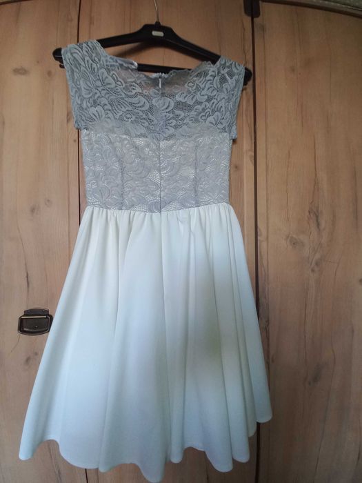 Szaro-biała sukienka marki Ana Studio 9