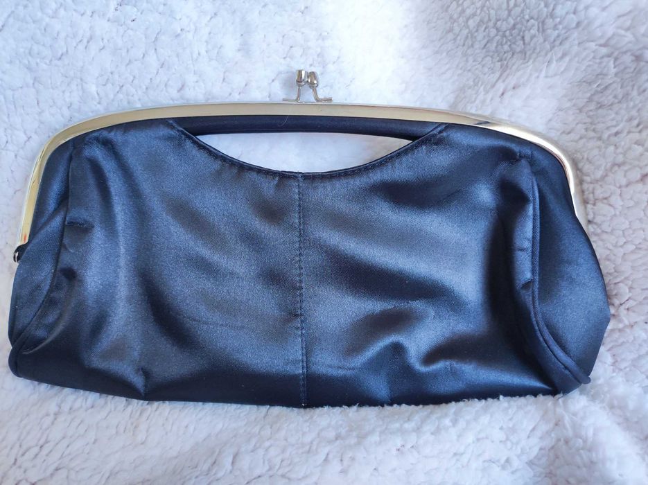 New Look czarna atłasowa torebka do ręki jak nowa