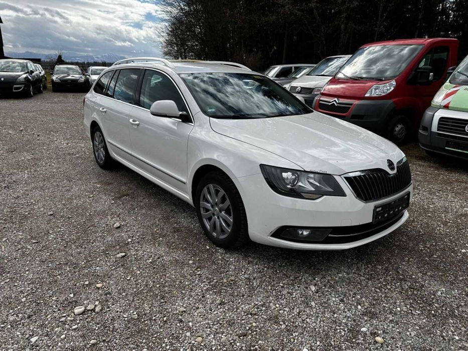 Wypożyczalnia samochodów / wynajem