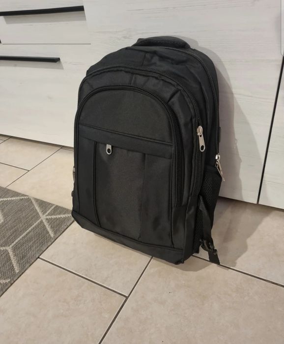 Super nowy plecak czarny