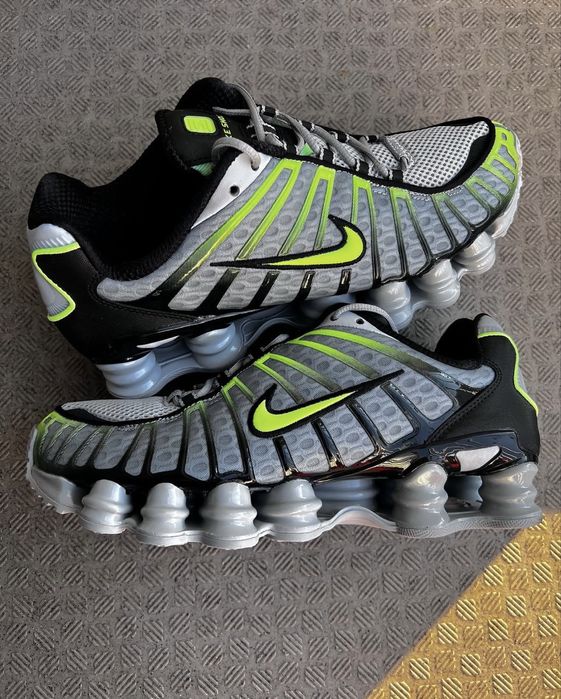 Кросівки чоловічі Nike Shox TL
