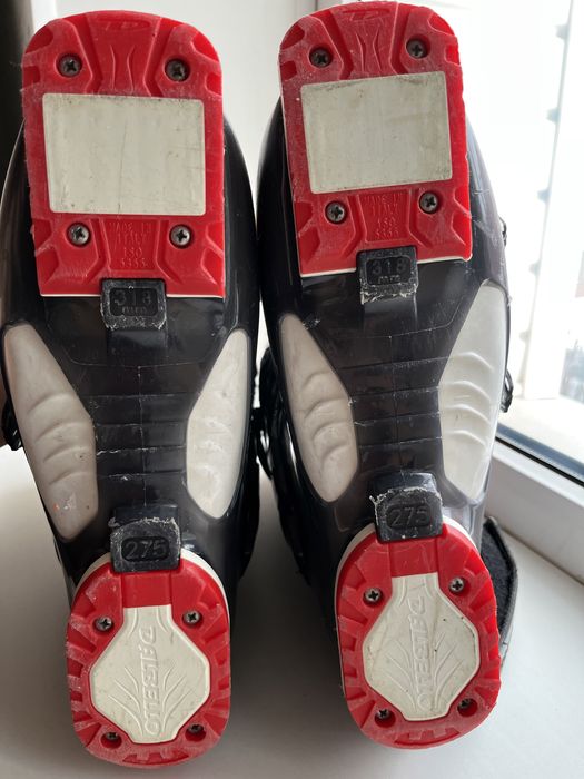 Лижні черевики