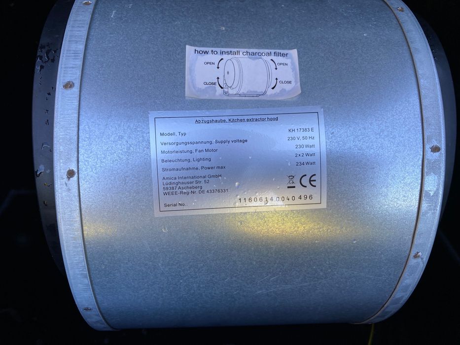 Okap kuchenny Amica KH 17383 E 90 cm – czarny, szklany, 660 m³/h