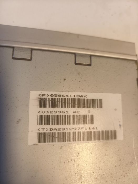 Wzmacniacz Audio  Chrysler 300C Jeep Dodge 05064119AK