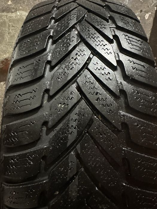 Sprzedam opony wielosezon w idealnym satanie