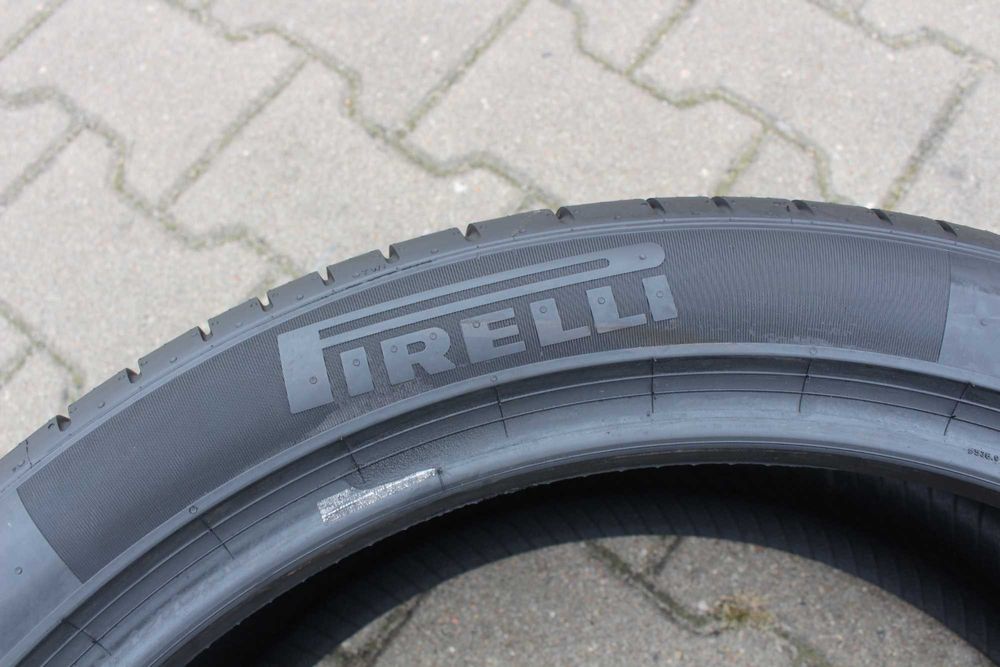 Opona letnia 265/40/21 Pirelli P Zero Jak nowa