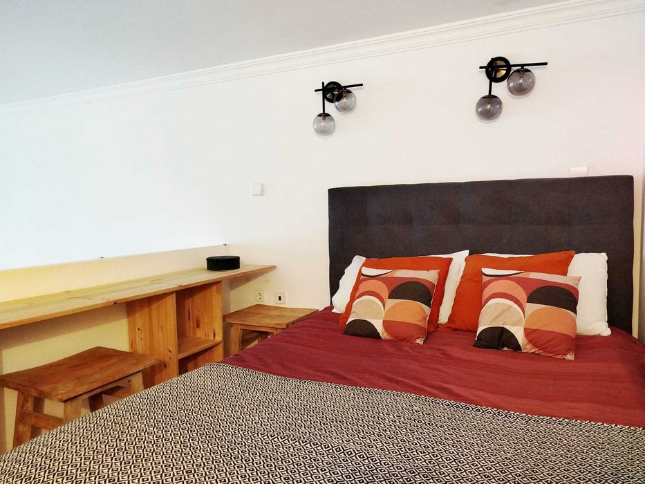 Beautiful renovated studio apartment in historic building in Bonfim - best neighbourhood in Porto!