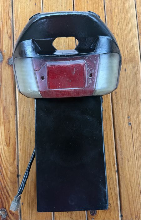 Продам Фонарь задний с крылом в сборе Yamaha JOG ARTISTIC