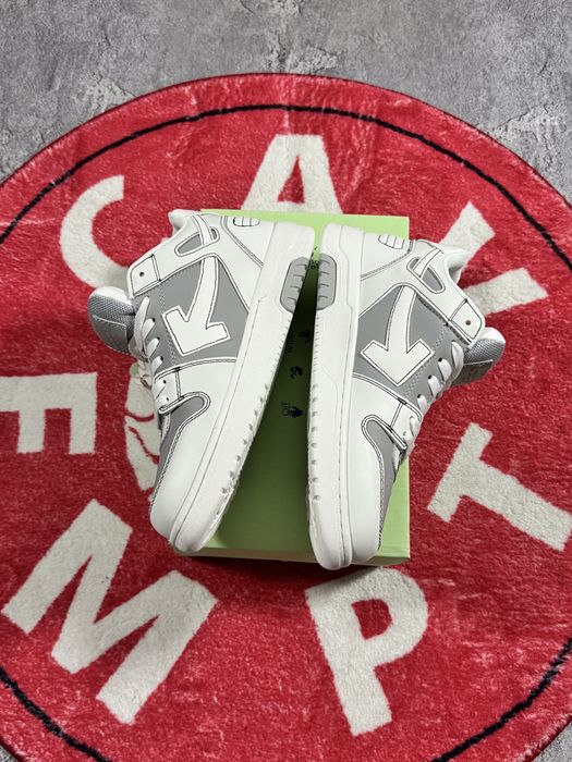 off white out off office рідкісний колір офф вайт офіси