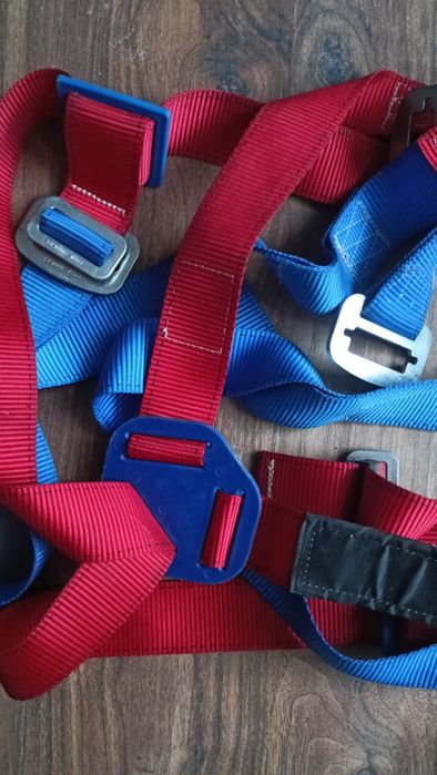 Dwupunktowe szelki bezpieczeństwa do pracy