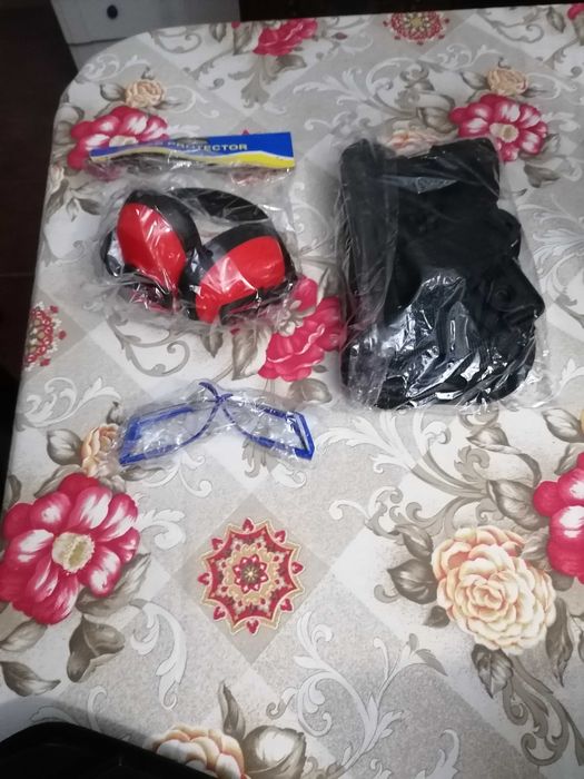 Conjunto Segurança Roçadoras ( Colete, Auriculares e Óculos )