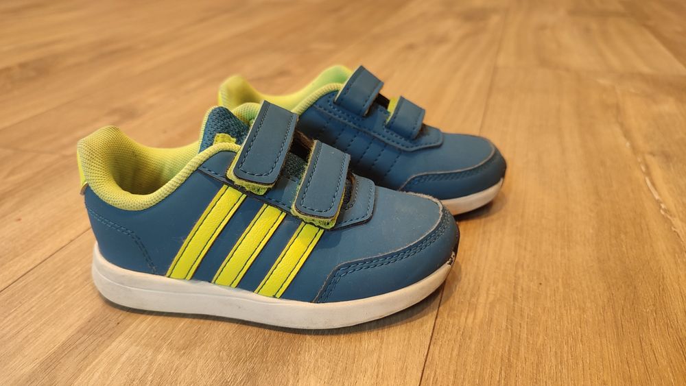 Buty chłopięce adidas r.23