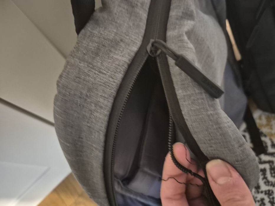 Dwa szare plecaki (miejsce na laptopa) ZEPSUTY SUWAK