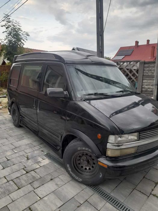 Chevrolet kamper expres Salonka  4.3 l V6 Benzyna vool opcja