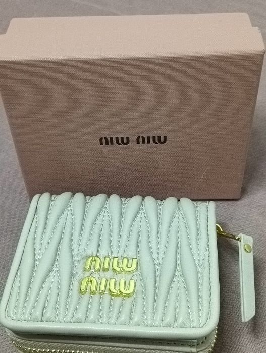 Carteira miu miu
