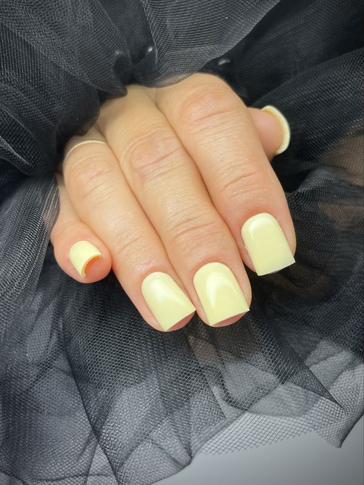 Манікюр Харків Салтівка | Instagram @ nails.olya.k