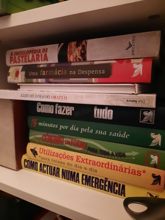 Lote de vários livros