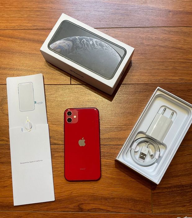 iPhone 11 64gb praticamente novo