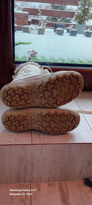Zimowe buty dziewczęce