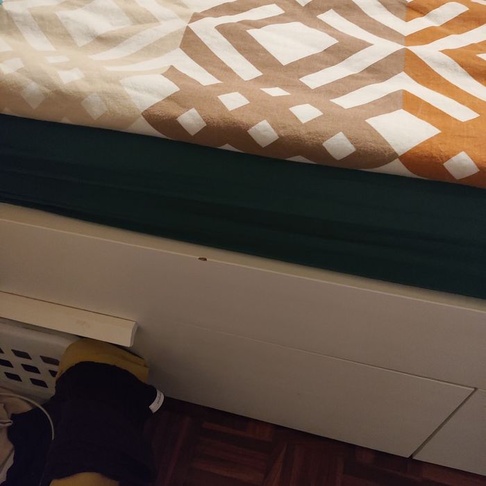 Cama IKEA BRIMNES 140x200 + Colchão | 4 Gavetas | Excelente Estado
