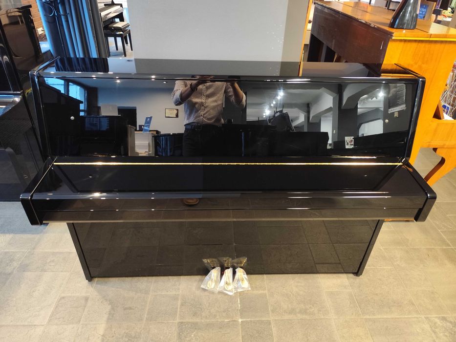 NOWE Pianino akustyczne Yamaha B1E