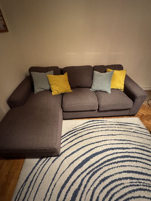 Sofá com Chaise Longue Castanho