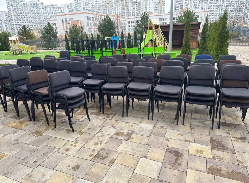 РАСПРОДАЖА офисных кресел и стульев для офиса