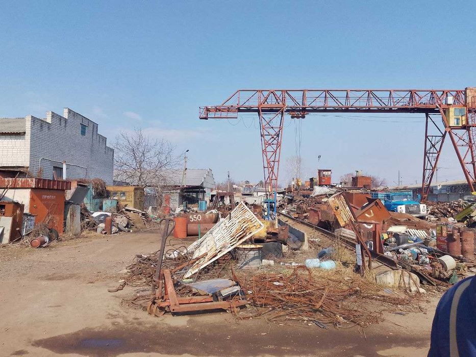 ОРЕНДА Виробничий майданчик м. Чернігів Кран 5т