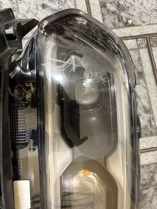 Dodge durango 21r lampa prawa