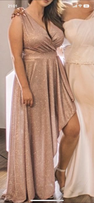 Piekna brokatowa sukienka z efektem Wow