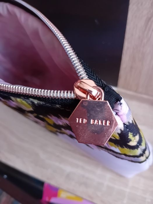 Kosmetyczka damska.Wyprzedaz