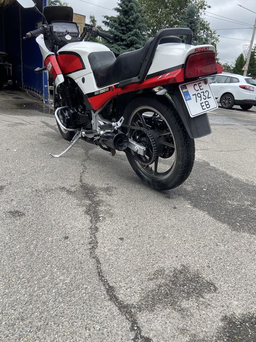 Suzukl GSX550ES