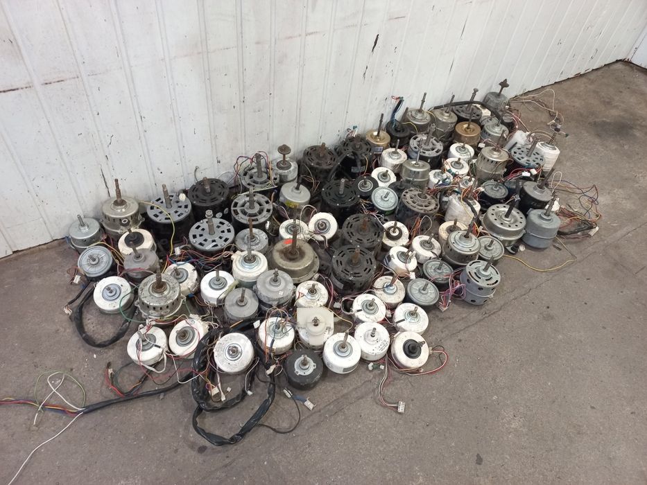 Мотор внутреннего блока кондиционера.