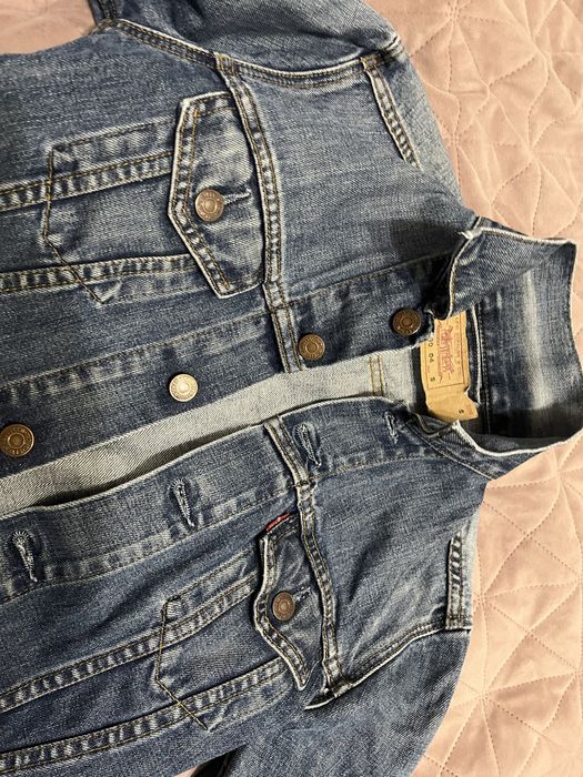 Джинсовая куртка джинсовка Levis женская