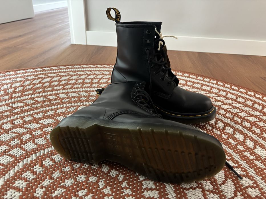 Par de Dr. Martens 38 completamente novas!