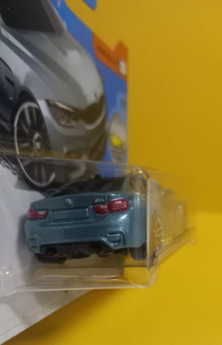 Bmw m4 hot wheels