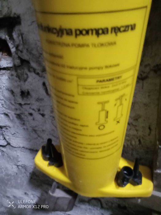 Dwufunkcyjna  pompka  z 5 końcówkami