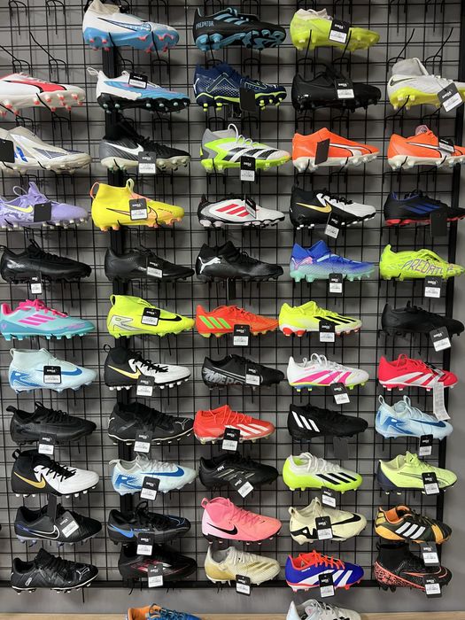 Бутси, Сороконожки, Футзалки, Футбольне взуття, Оригінал