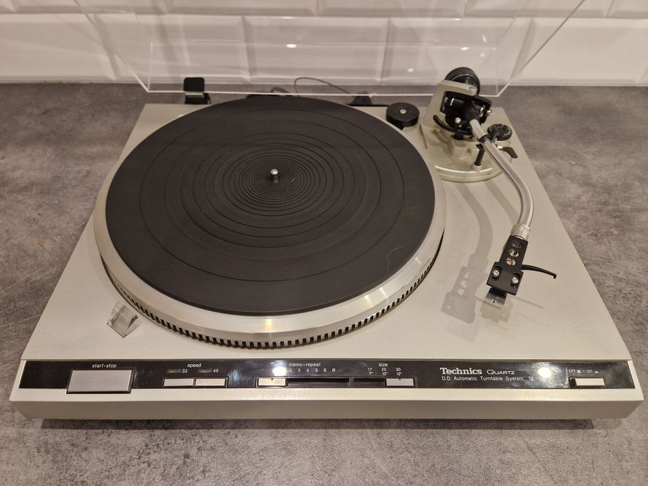 Gramofon Technics SL Q3