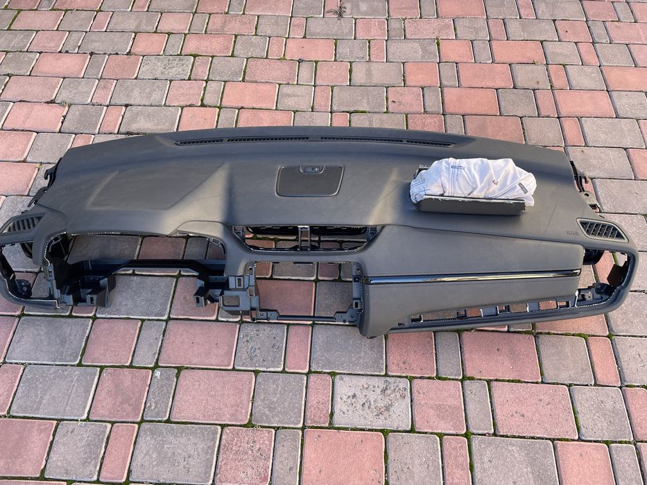 Торпеда хонда CR-V 2018-2021 всі кріплення цілі