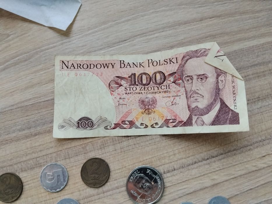 Stare banknoty i monety