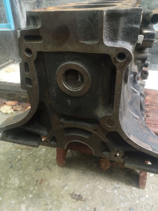 Блок двигателя ниссан блюберд: 2 500 грн. - Блок циліндрів та його ...